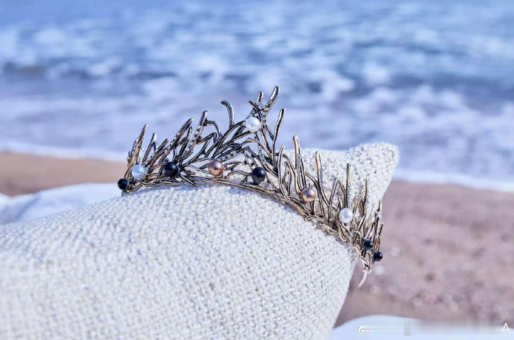 穆祉丞18岁生日主题来源希腊语，想对大家说勇敢追求自由！ 