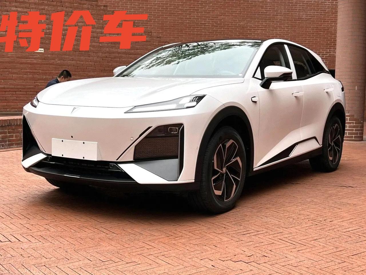 车型：长安深蓝 2026款 S07 630Max 华为乾崑ADS SE版
​车况