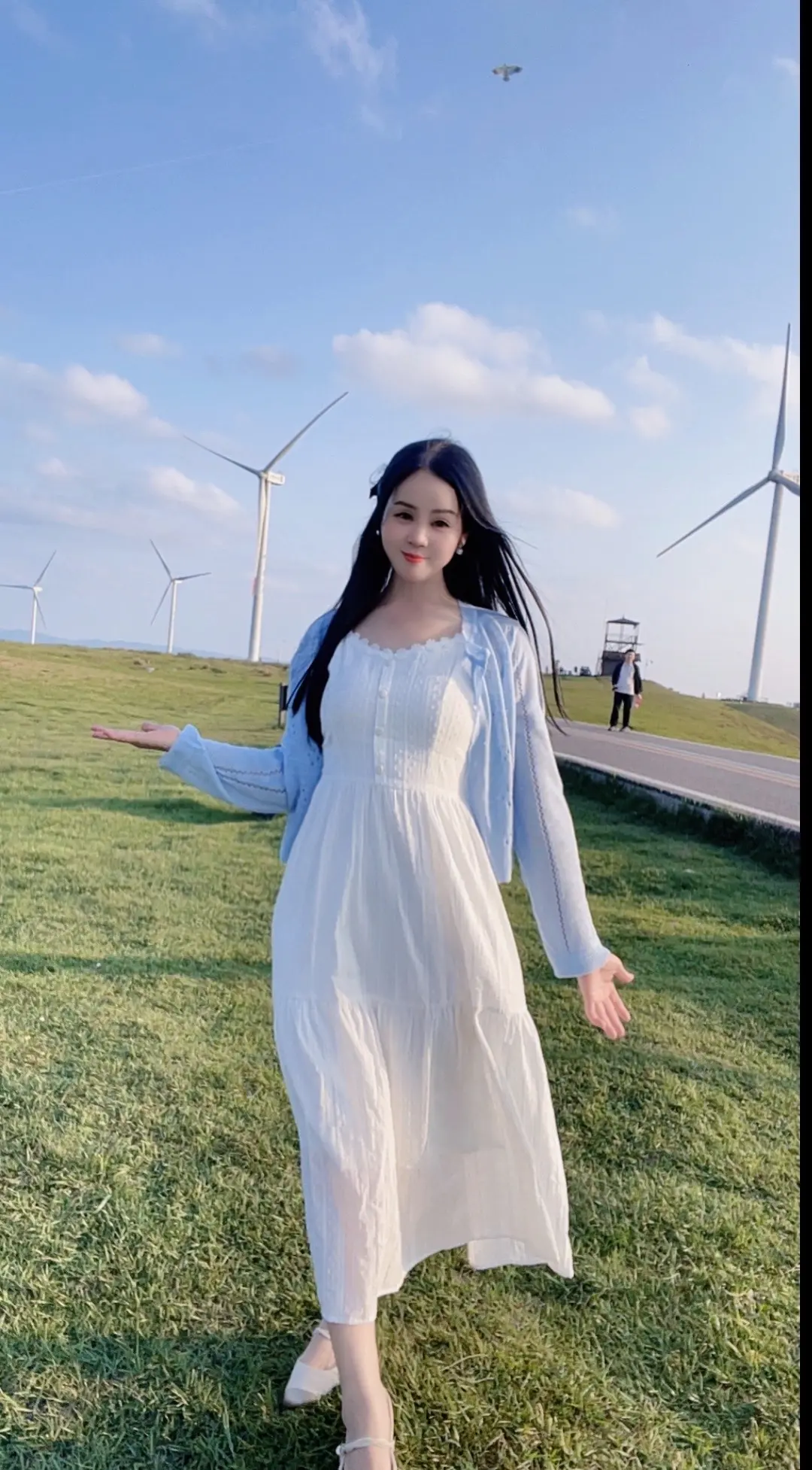 “幸福不是什么都拥有          而是拥有的东西能让你感到快乐...”