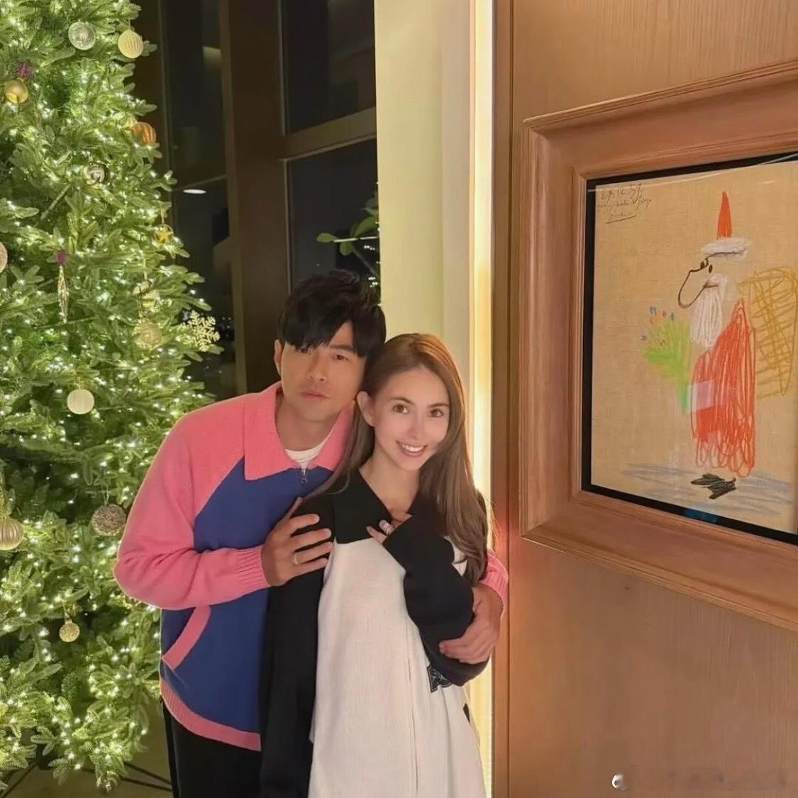 周杰伦昆凌 生理性喜欢杰伦就是很喜欢贴贴昆凌真喜欢看这种甜甜的爱情啊让人觉得生活