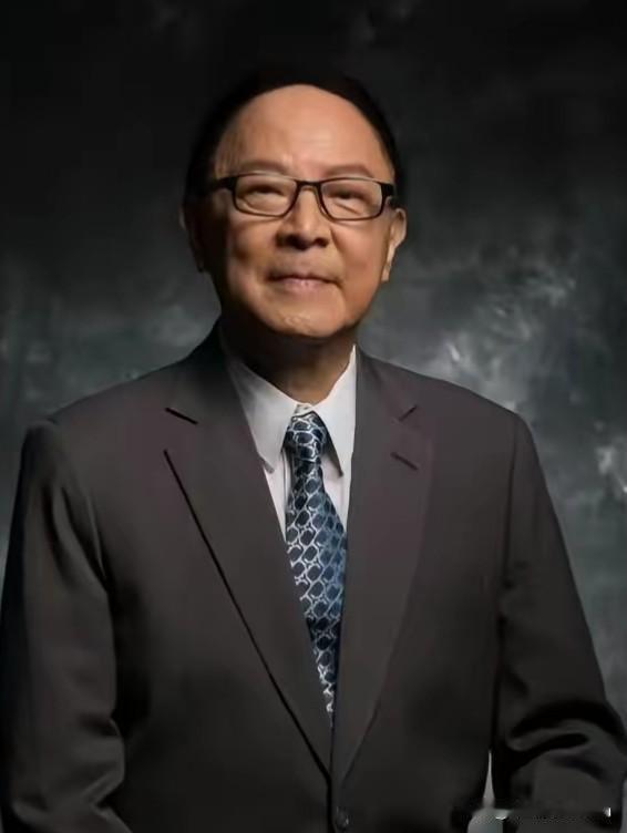 这辈子我听过最美、最难忘的配音，就是《寻找他乡的故事》钟景辉的香港粤语配音！忽闻