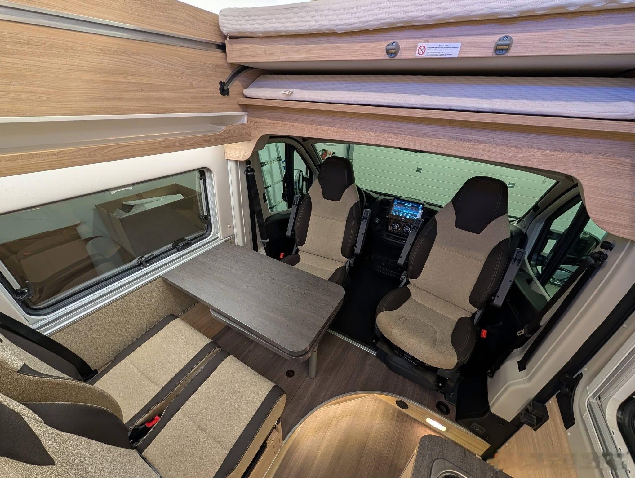 寰宇特车报告带个小帽子 