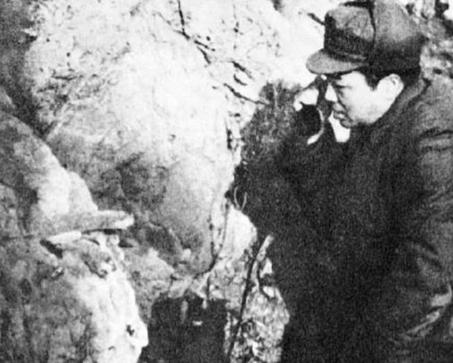 1947年，彭德怀请国民党少将旅长吃饭，饭菜上来，国民党少将脸色一变，彭老总接下
