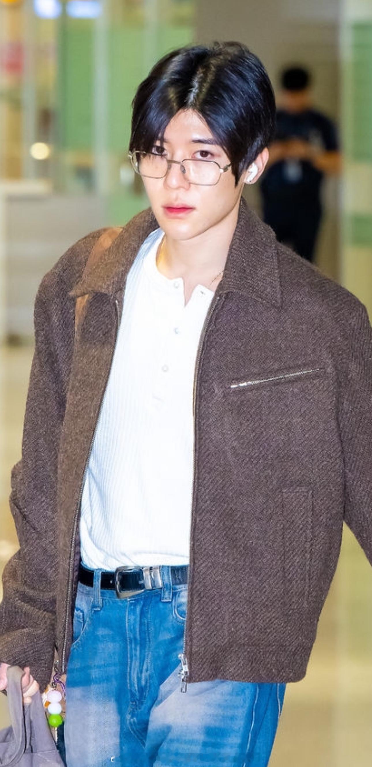 吴是温（SION ）今日机场新闻图 