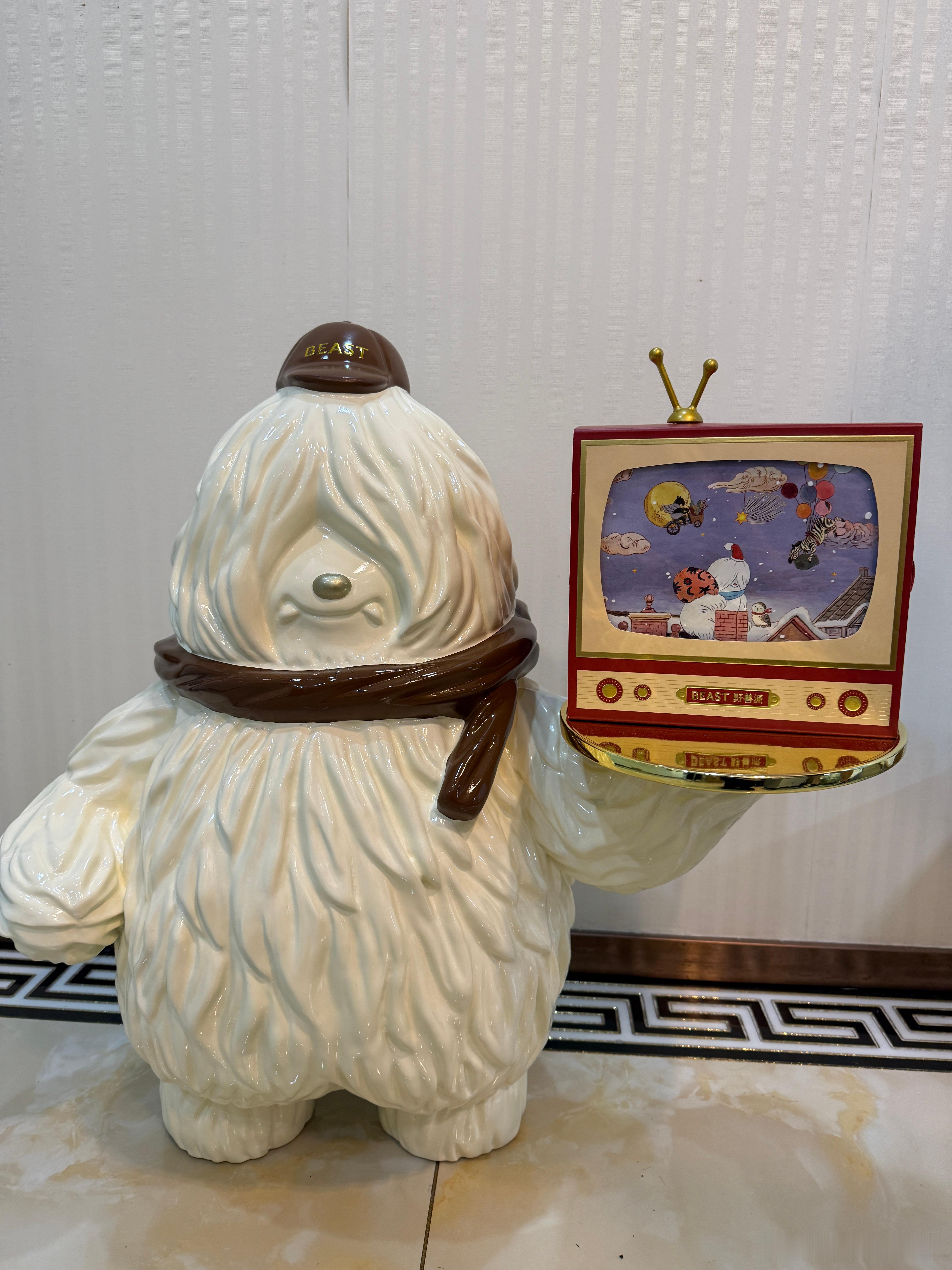 报告！报告！我有了个办公室啦还收到了野兽派的🎁放在门口实在是太可爱了 还要把收