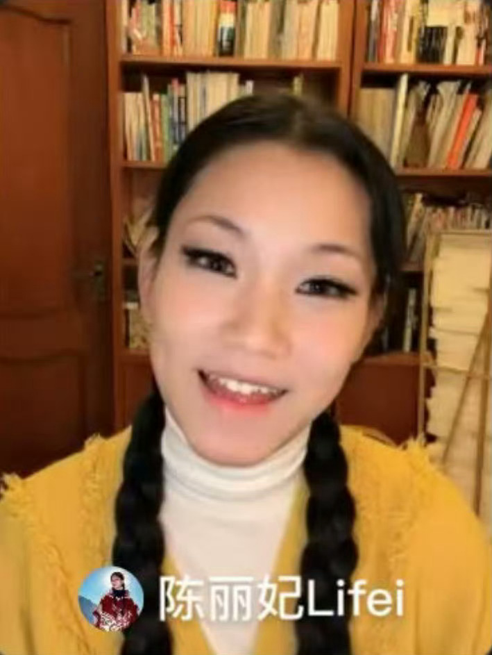 起猛了邓紫棋用者来女的唱腔唱歌了 笑发财了！这一季怎么这么多撞脸当红歌手的，但是