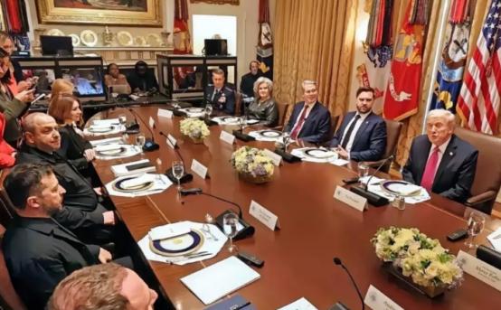 这一轮中美博弈，为啥其他国家很少站队？因为博弈规则发生了根本性改变，我们坚守“不