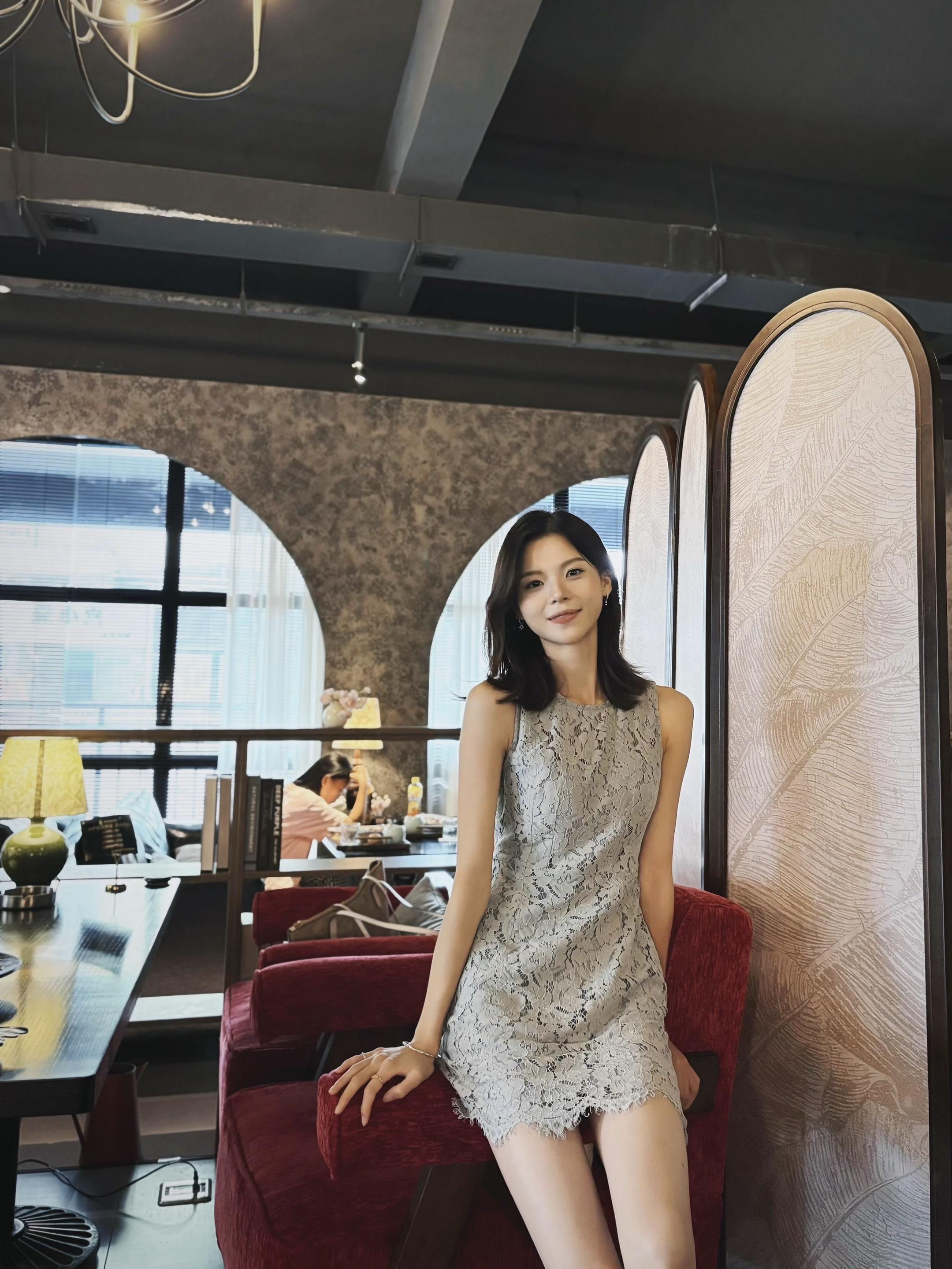女孩总是在年轻的时候追求女人味