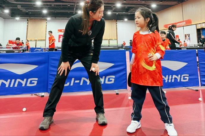 不退役！
32岁陈梦交底，
有合适的比赛还打。

消失两年了，很多球迷以为陈梦就