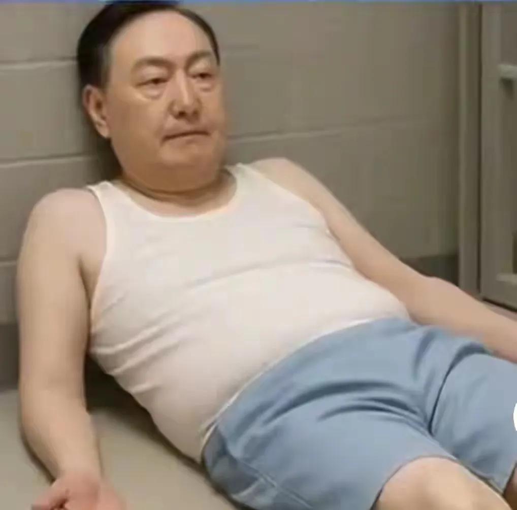 韩国特检组对尹锡悦的第2次强制逮捕，居然又失败了，真是破天荒，对尹锡悦来说，这一