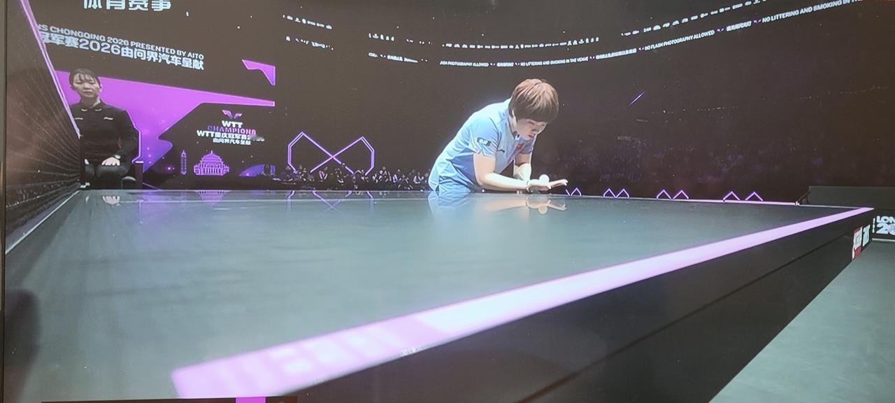 外协能学会蒯曼打败莎莎的办法吗？
重庆冠军赛，肉眼可见蒯曼涨球了，尤其是她反手长