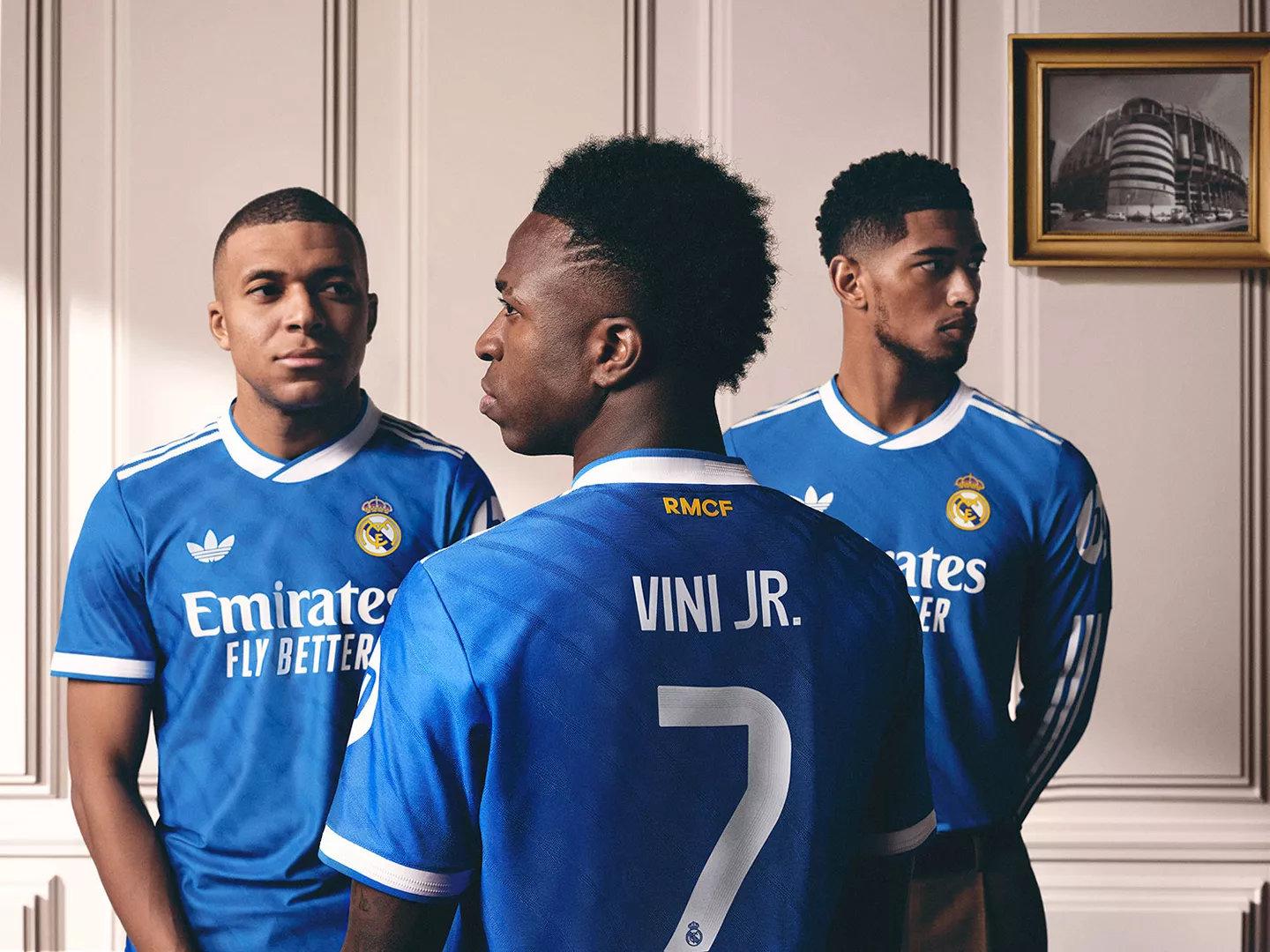 皇马2025/26赛季二客球衣正式发布！💙halamadrid ​​​