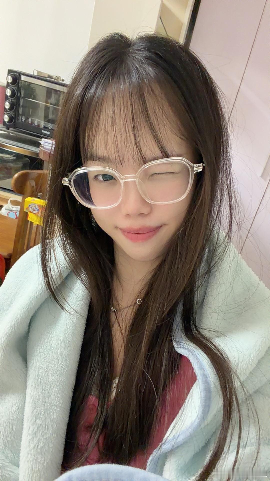 广东很好 就是粤不到你  ​​​
