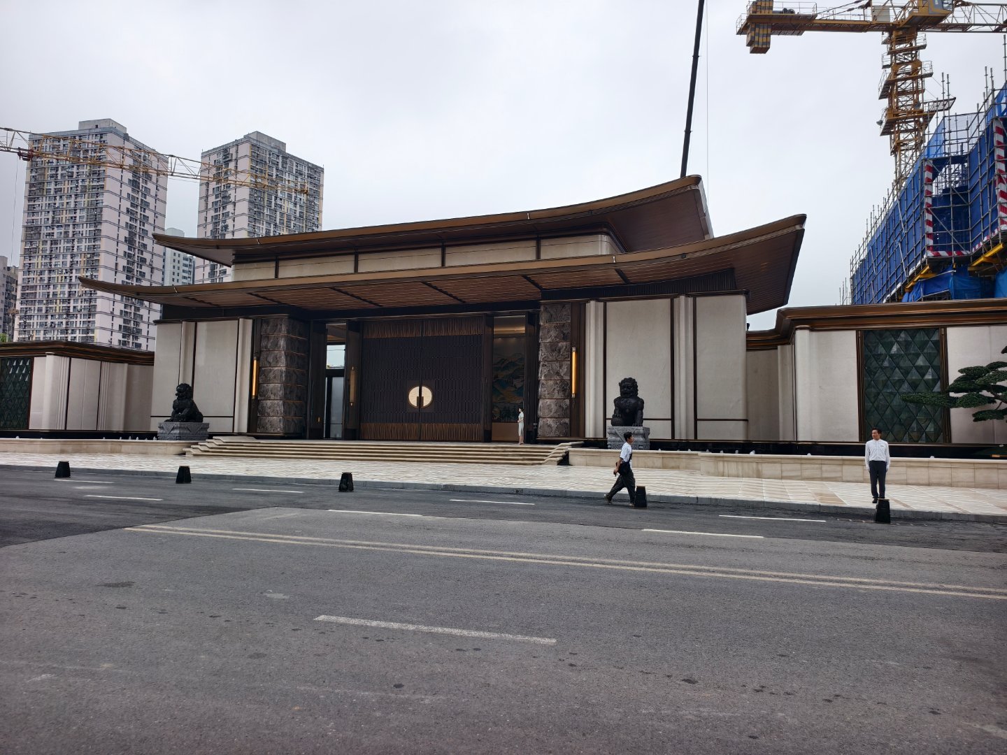 国乒男团 怀念樊振东樊振东回来就能稳赢吗？也不一定，毕竟年龄稍大，统治力是下降的