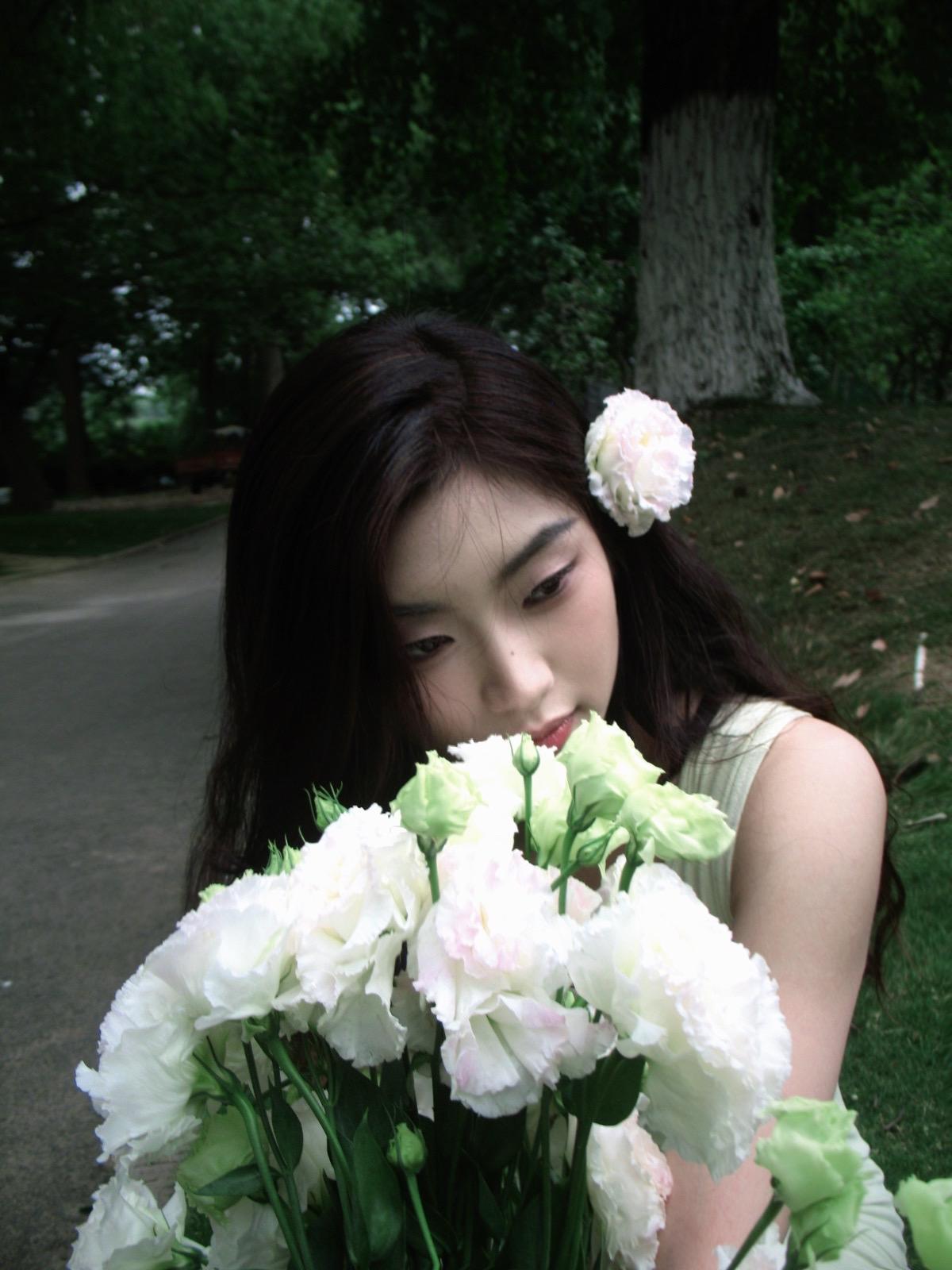 别沮丧 我的朋友。没有永恒的梅雨季 只有久违的艳阳天