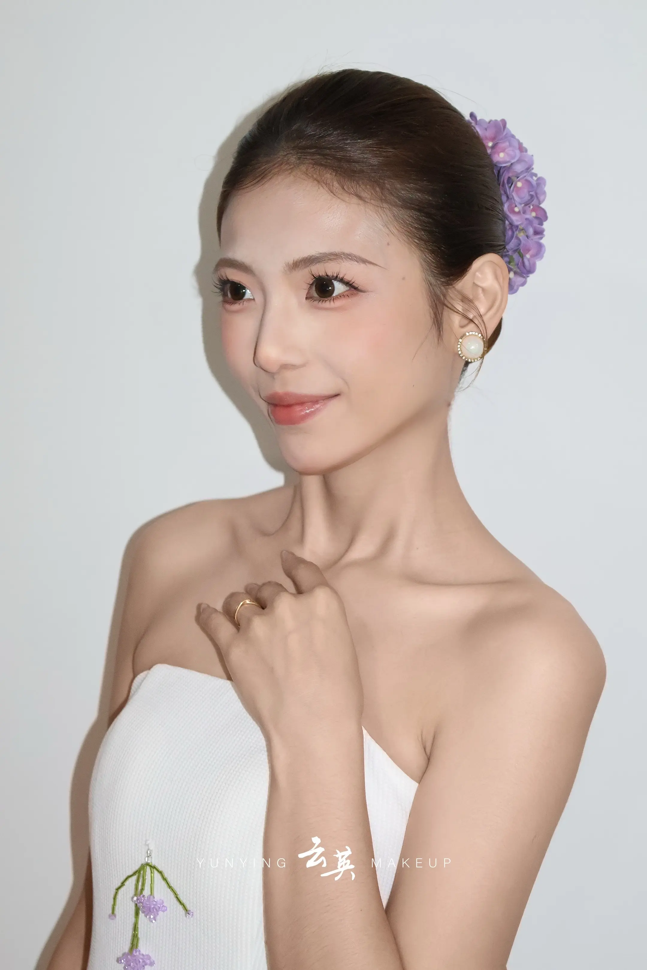 大光明才是电影里的白月光新娘