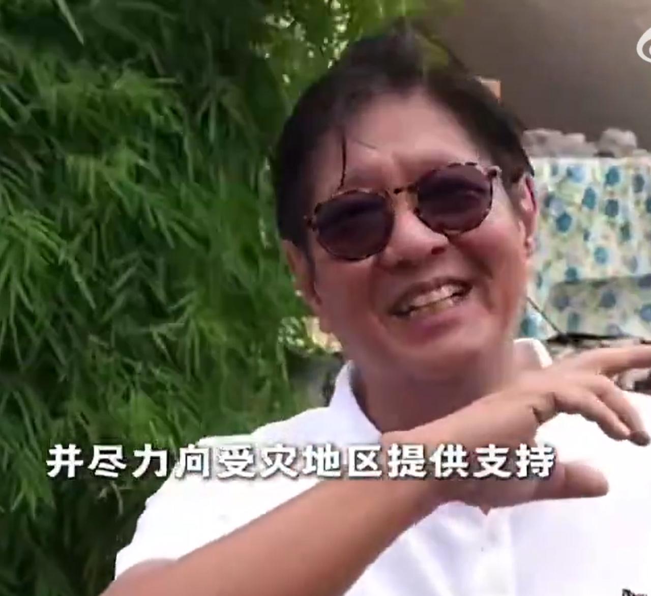 小马科斯为什么会笑出来，实在是不能理解。

要知道，这是小马科斯，去菲律宾的震区
