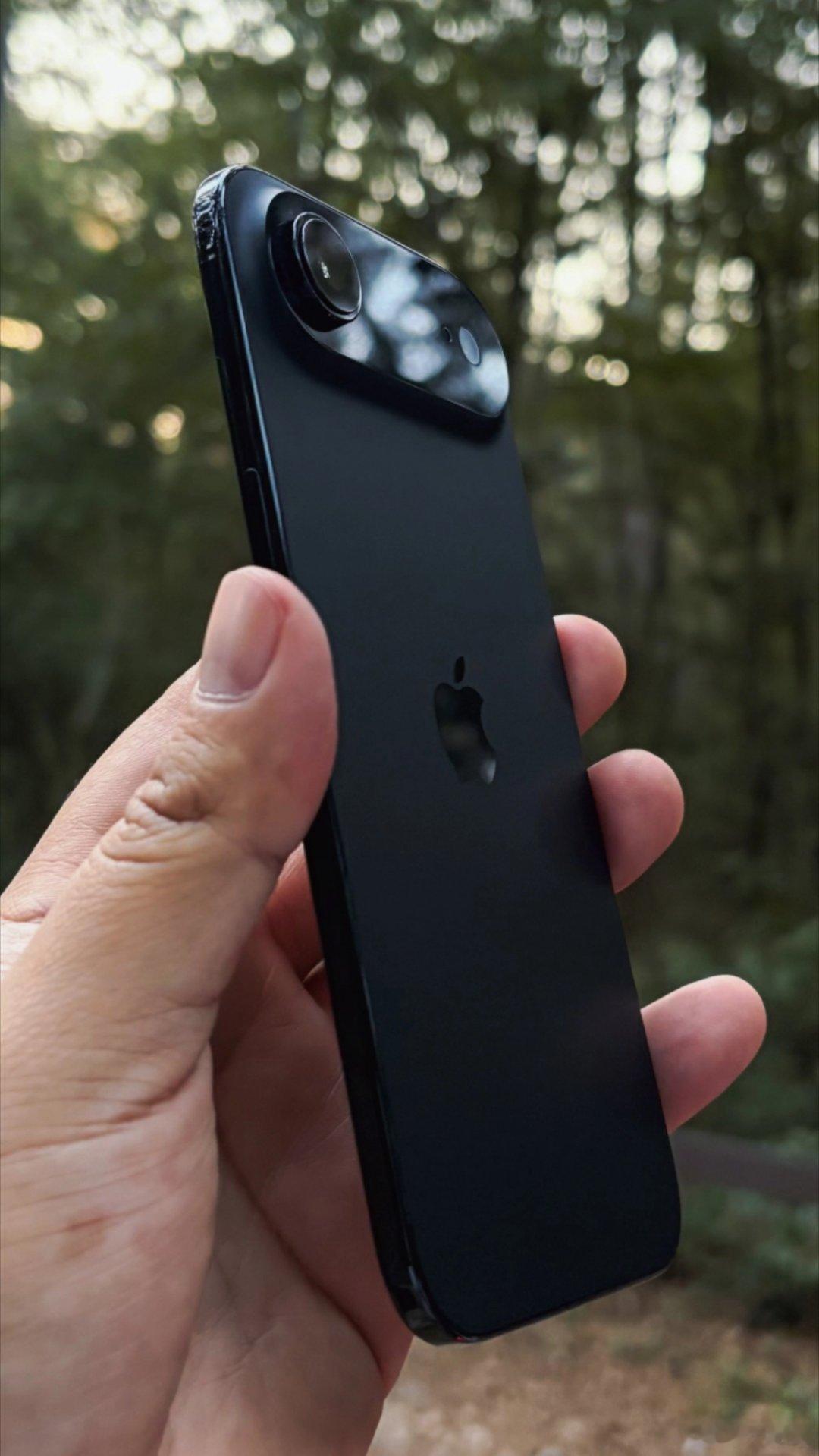 根据我的经验，大姐不要买廉价版的iPhone。实在不行iPhone 17不好吗？