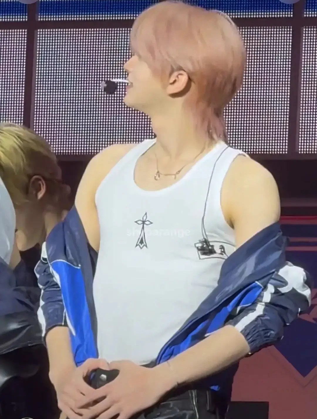 申惟显化表情包成功… 