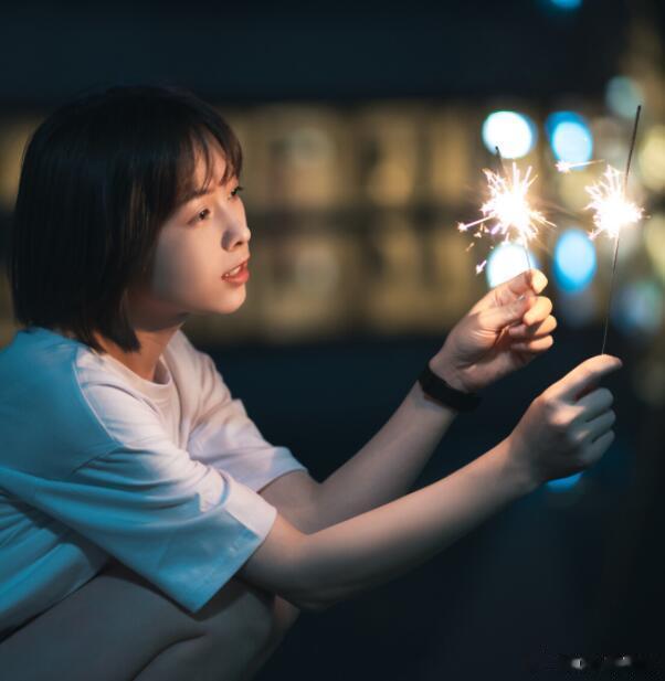粉丝咨询：老公为了小三抛弃我，被小三甩了又回来找我，该拿他怎么办？ 几个月前，我