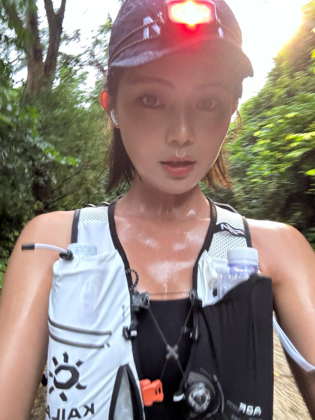 5k全身湿透🏃‍♀️这群人大晚上偏要进山