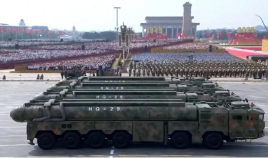 15年努力没白费，中国正式向世界宣告：洲际弹道导弹“杀手”登场
 
要说中国琢磨