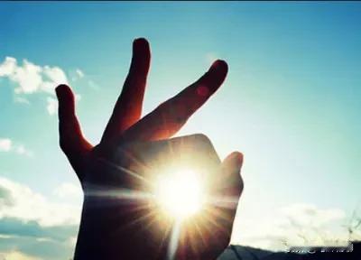 不知道现在大家还发不发朋友圈？如果还在发，不知道你有没有发现一个现象，你在朋友圈