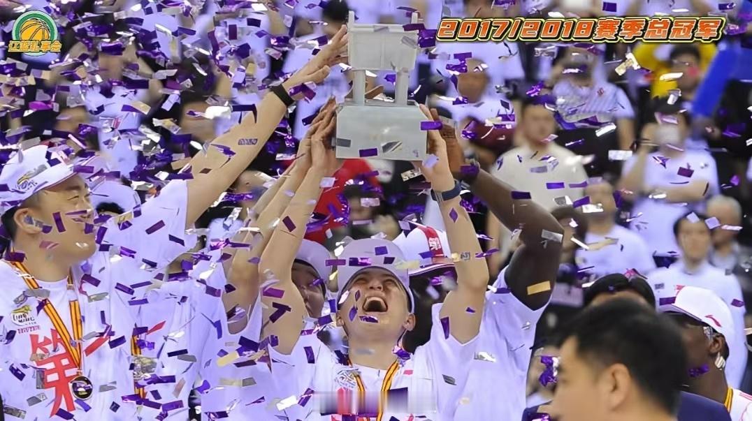 三！连！冠！！！！1234我爱辽篮！#cba炫时刻##辽宁男篮总冠军##辽宁男篮
