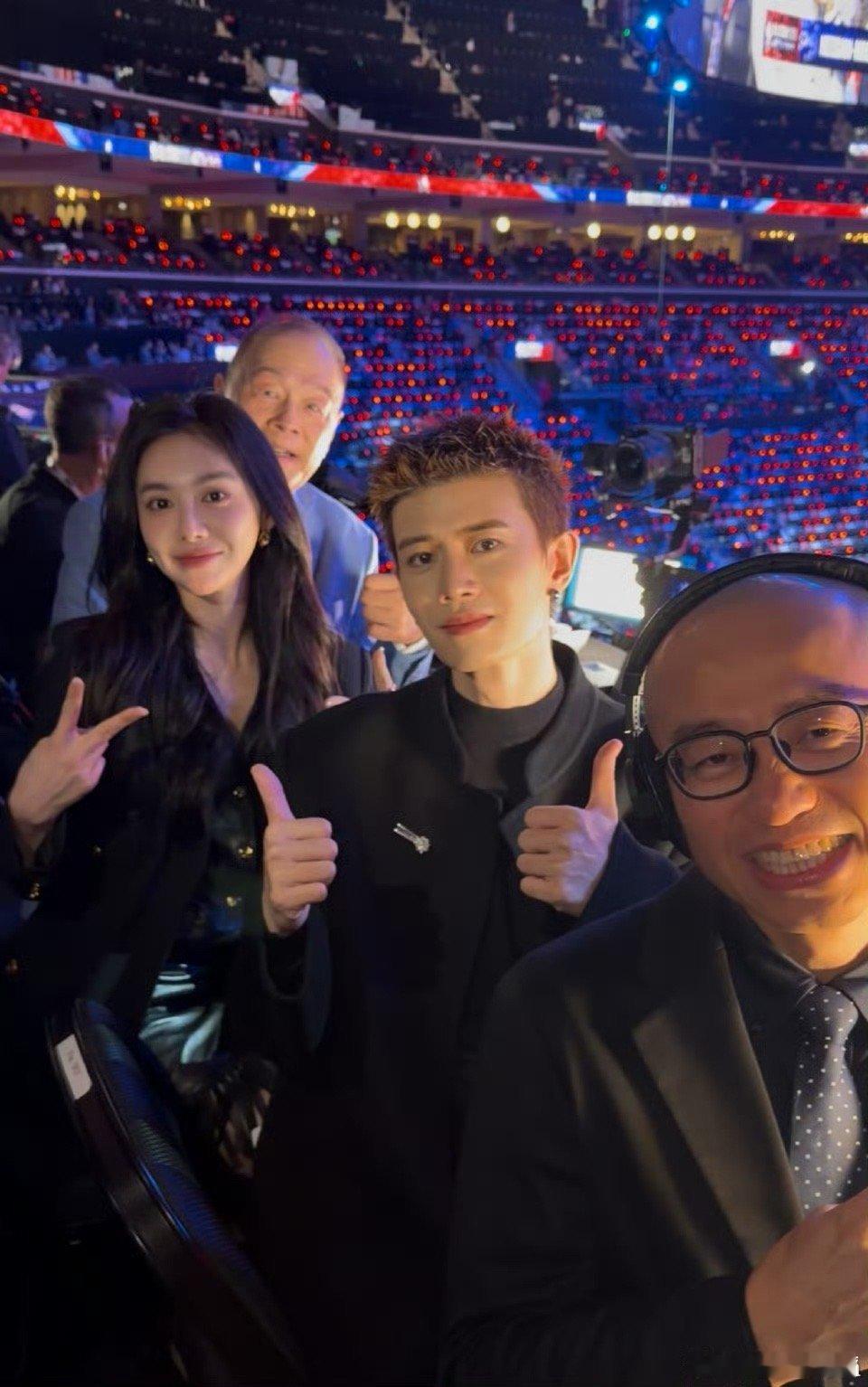 过年期间的咪咕女主播——换一批过年期间的腾讯女主播——加个钟 曲靖