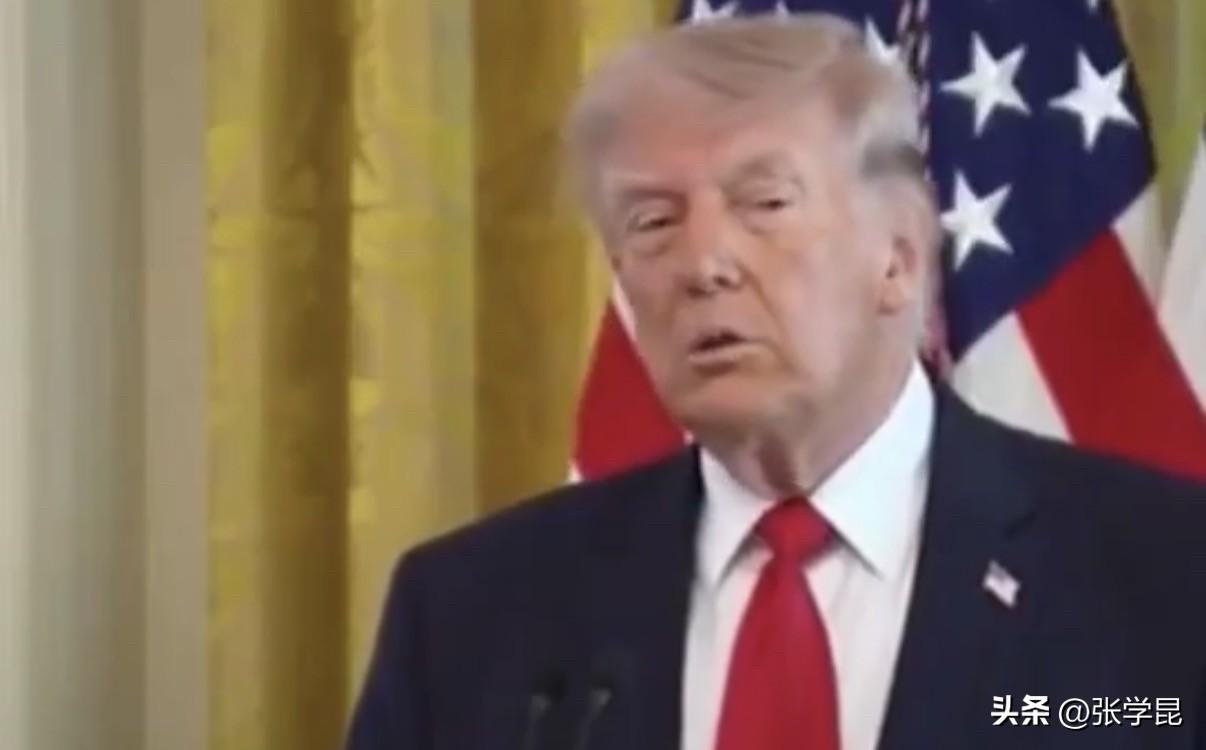 特朗普今天在白宫发表讲话时谈马克龙：“他妻子对他非常不好”

美国总统唐纳德·特