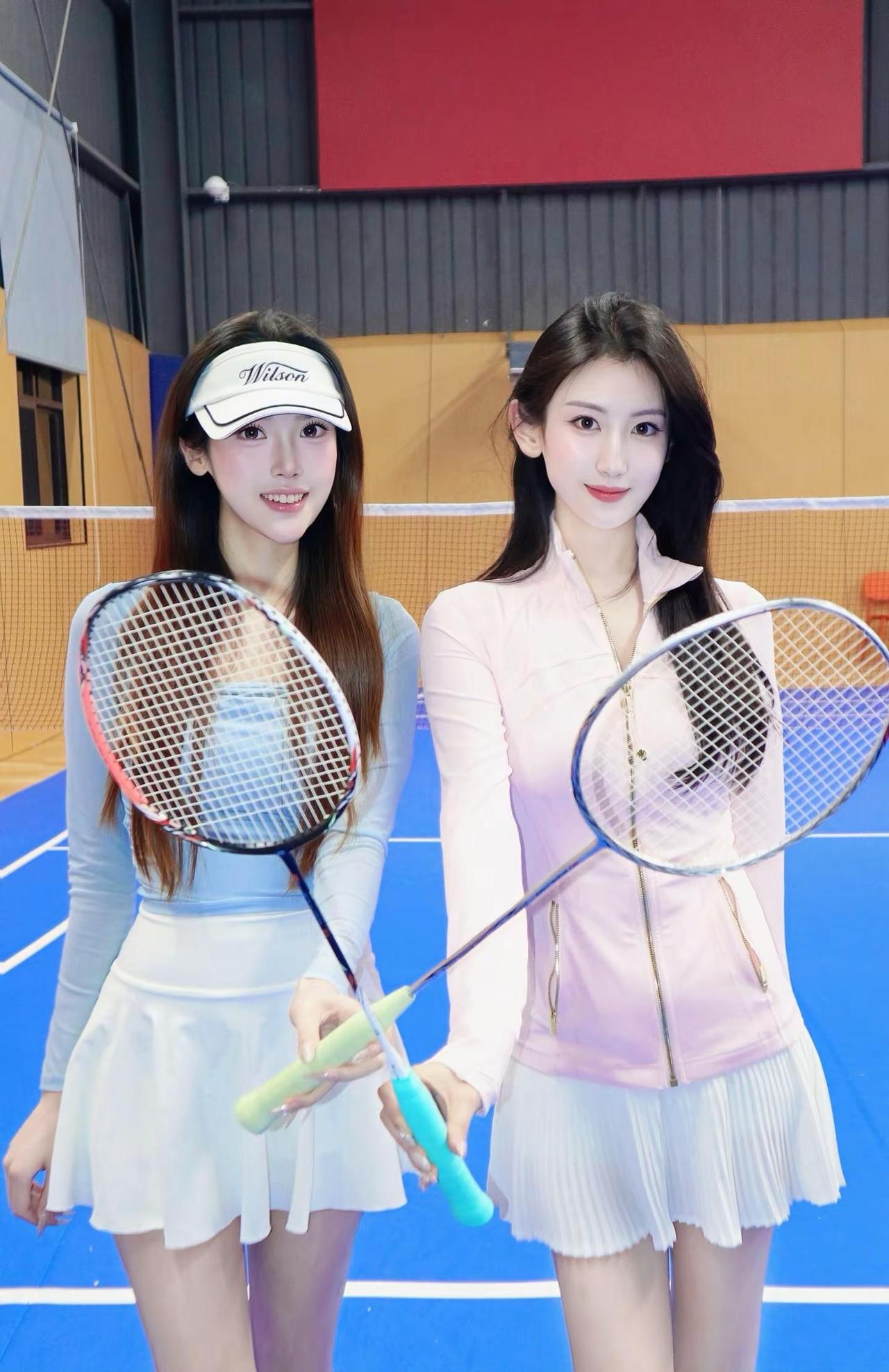 别问球技，问就是重在参与羽毛球女搭档 羽毛球双打女生 羽毛球穿搭 羽毛球
