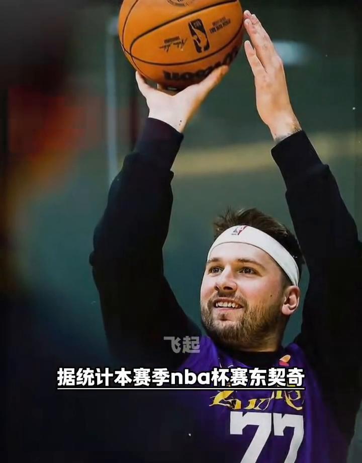 三分命中率75%！
四十岁詹姆斯的油箱里，装的是2025年的火箭燃料。
后天打马