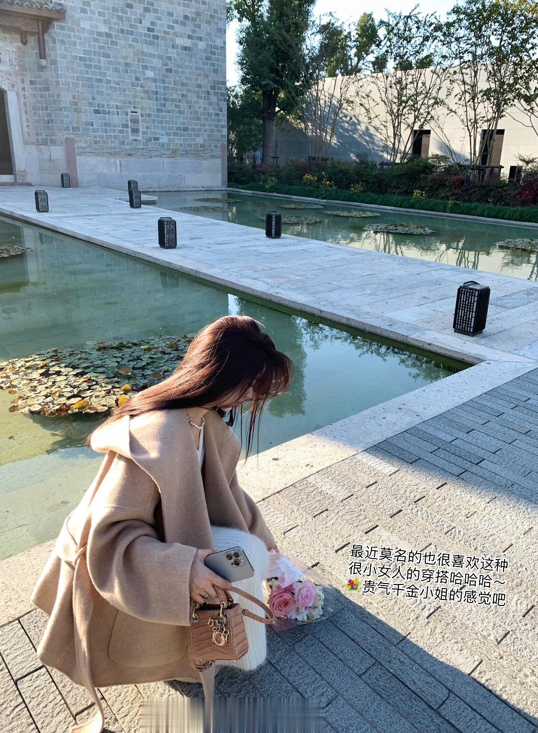 来啦～今天在家休息本来想拼🧩或者干点别的事的结果早上7点多醒了一下就开始痛经?
