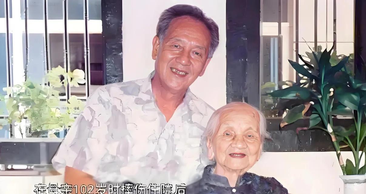 消失30年被骂不孝！真相揭开，93岁母亲一句话，瞬间破防
 
黄旭华，中国核潜艇