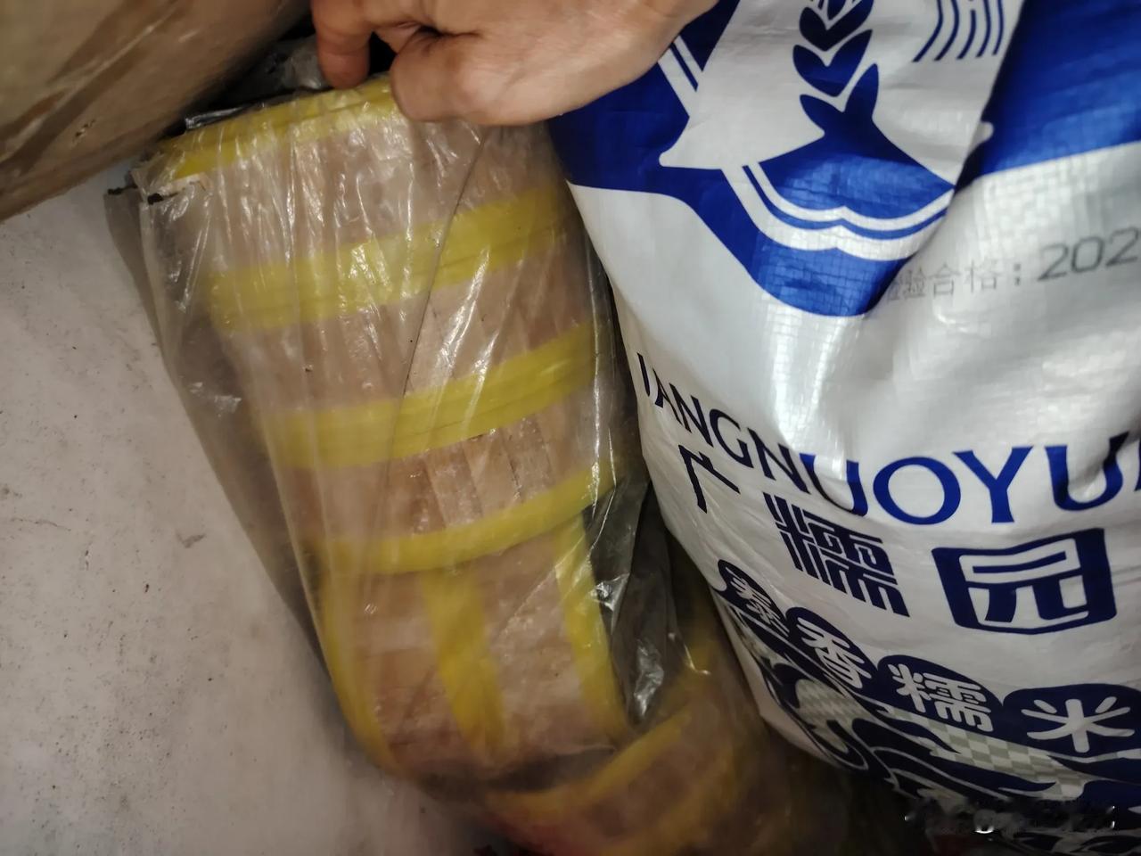 家有不会疼惜钱的老公是什么感受？
都说会花钱，能花钱的就有本事去赚钱，我家老公就