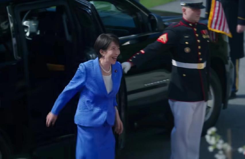 高市早苗会见特朗普的场面，相信大家都已经看到了，那家伙，感觉不是两国元首在会见，