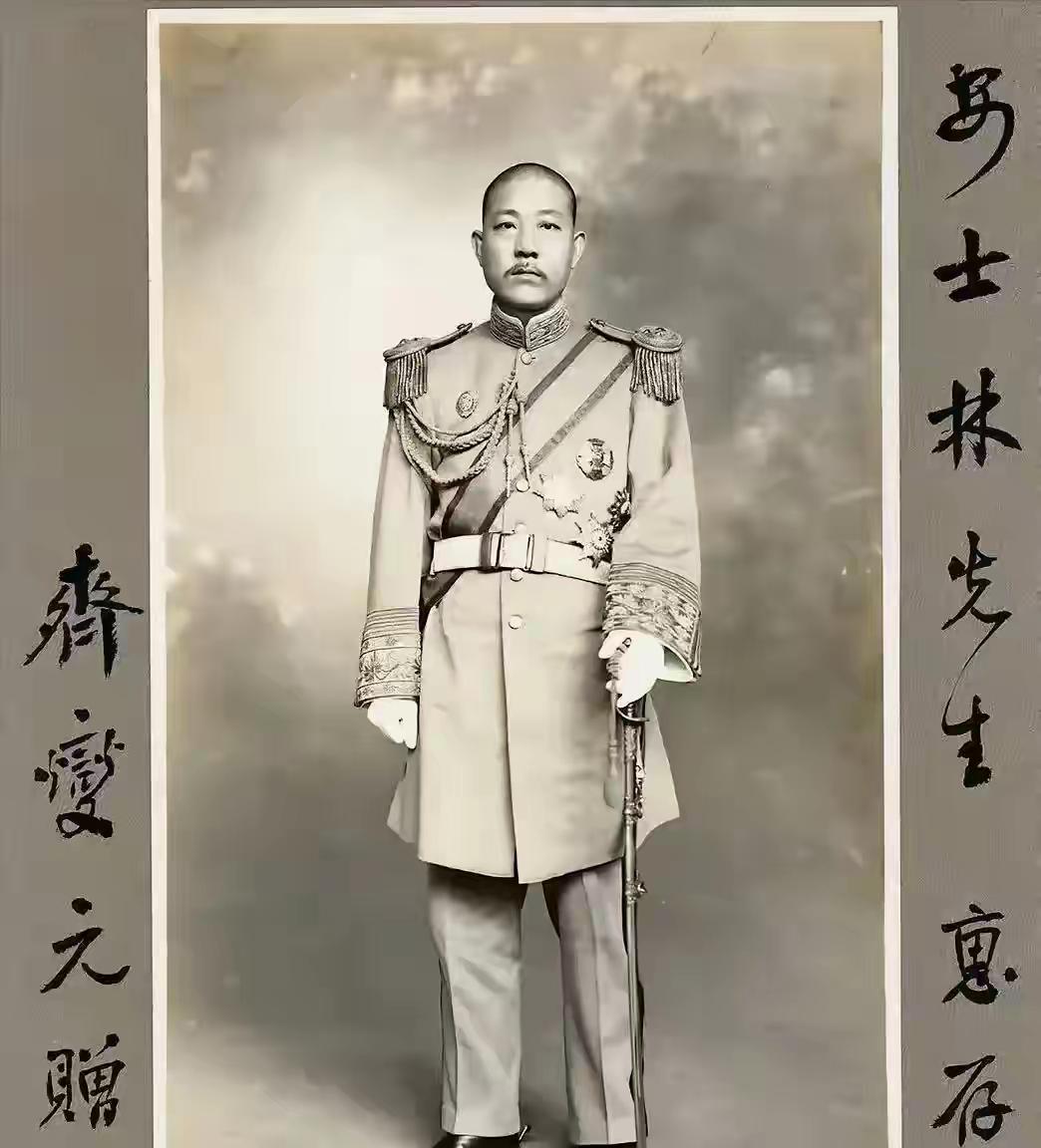 1920年，李纯跟美貌养女通奸，正巧被养女丈夫撞见，几天后李纯离奇身亡
 

 