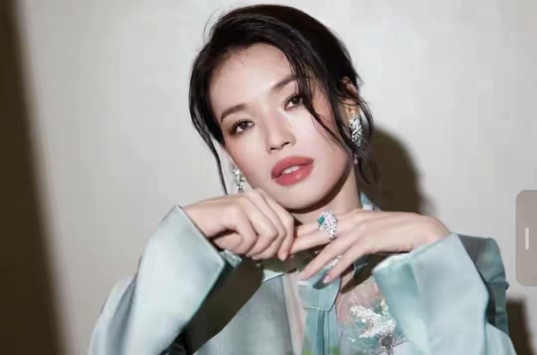 4月16日第十六届北京国际电影节开幕，舒淇、邵艺辉等项目创投终审评委团成员谈选片