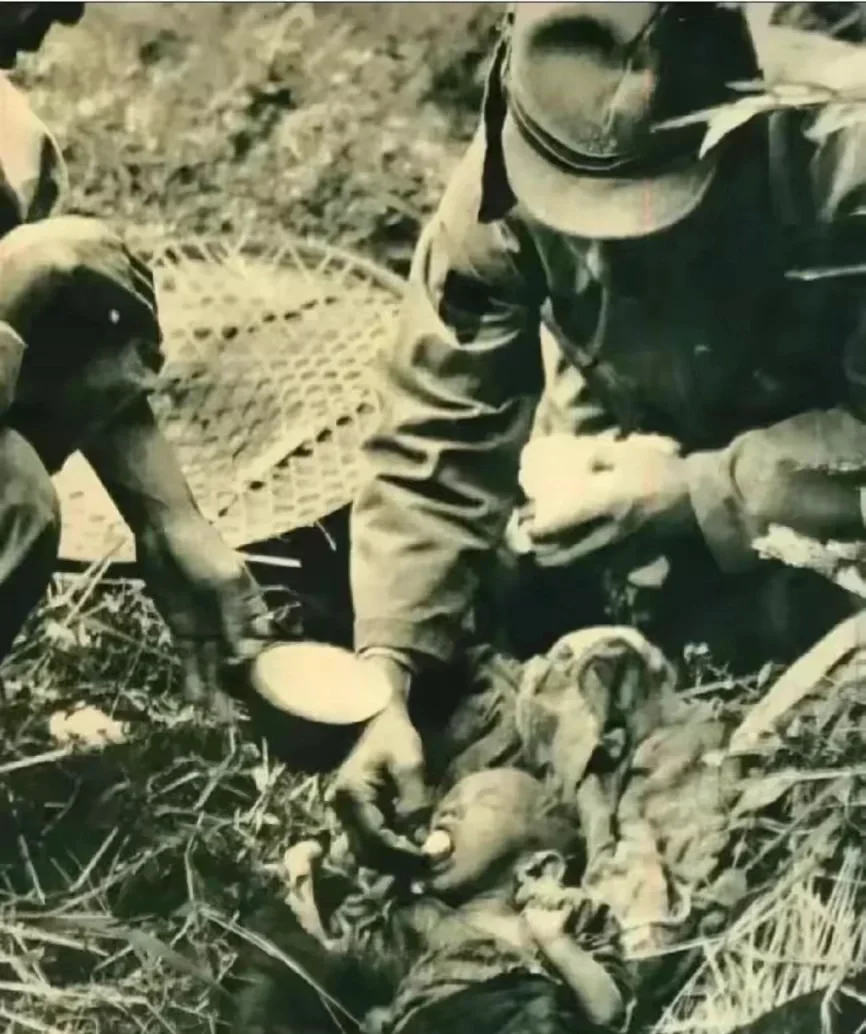 日军竟往婴儿嘴里塞鸡蛋？