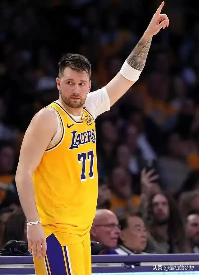 太强了！难怪人家是得分王！看看东契奇过去十场都是啥表现？

湖人127:125掘