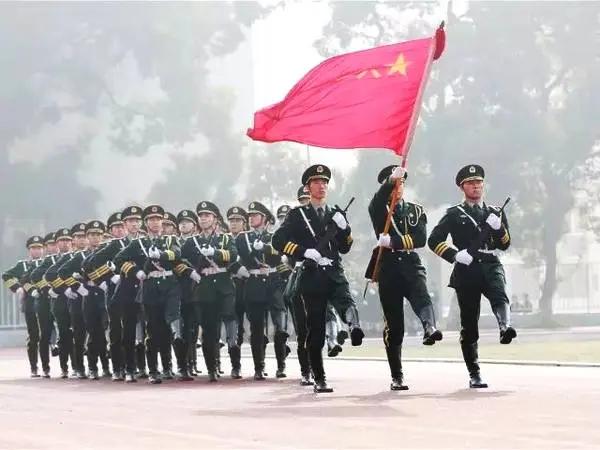 一句话说透网络信息化（军队）
         网络信息化，就是以网络为骨架、数