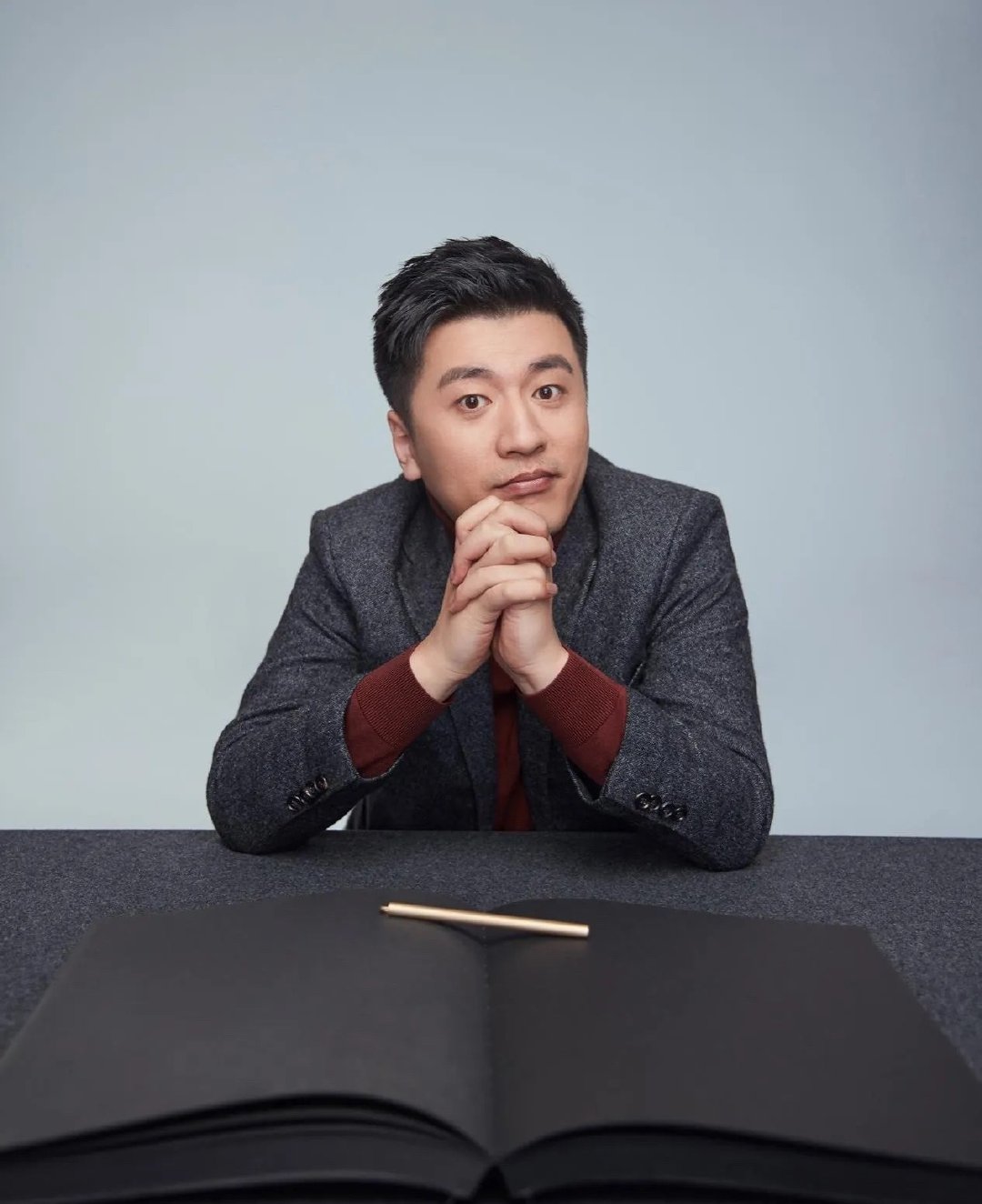 张雪峰被传出心脏骤停，在苏州抢救的消息在网络上疯传。截止到目前为止张雪峰多个社交