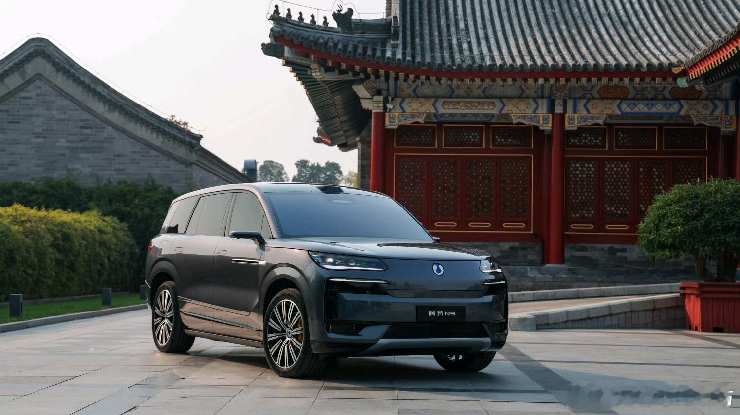 全尺寸6座SUV进入到神仙打架阶段了一大波新品即将涌入市场老产品怎么稳住脚跟持续