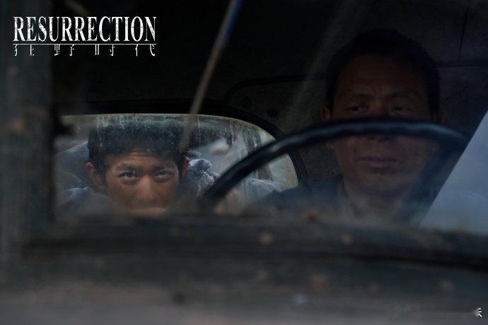 “浮生暂寄梦中梦，世事如闻风里风。”易烊千玺《狂野时代》还俗和尚雪中剧照！！！！