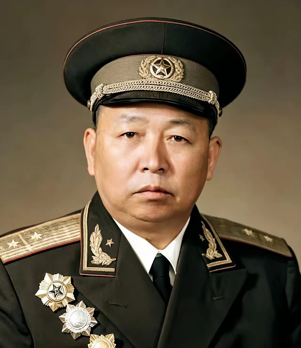 詹才芳（1907‑1992），湖北红安人，开国中将。
 
熟悉开国将帅历史的人，