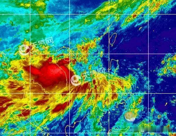 台风红霞强势北上！内陆地区切莫放松防灾警惕
 
海上风云变幻，极端天气的演变速度