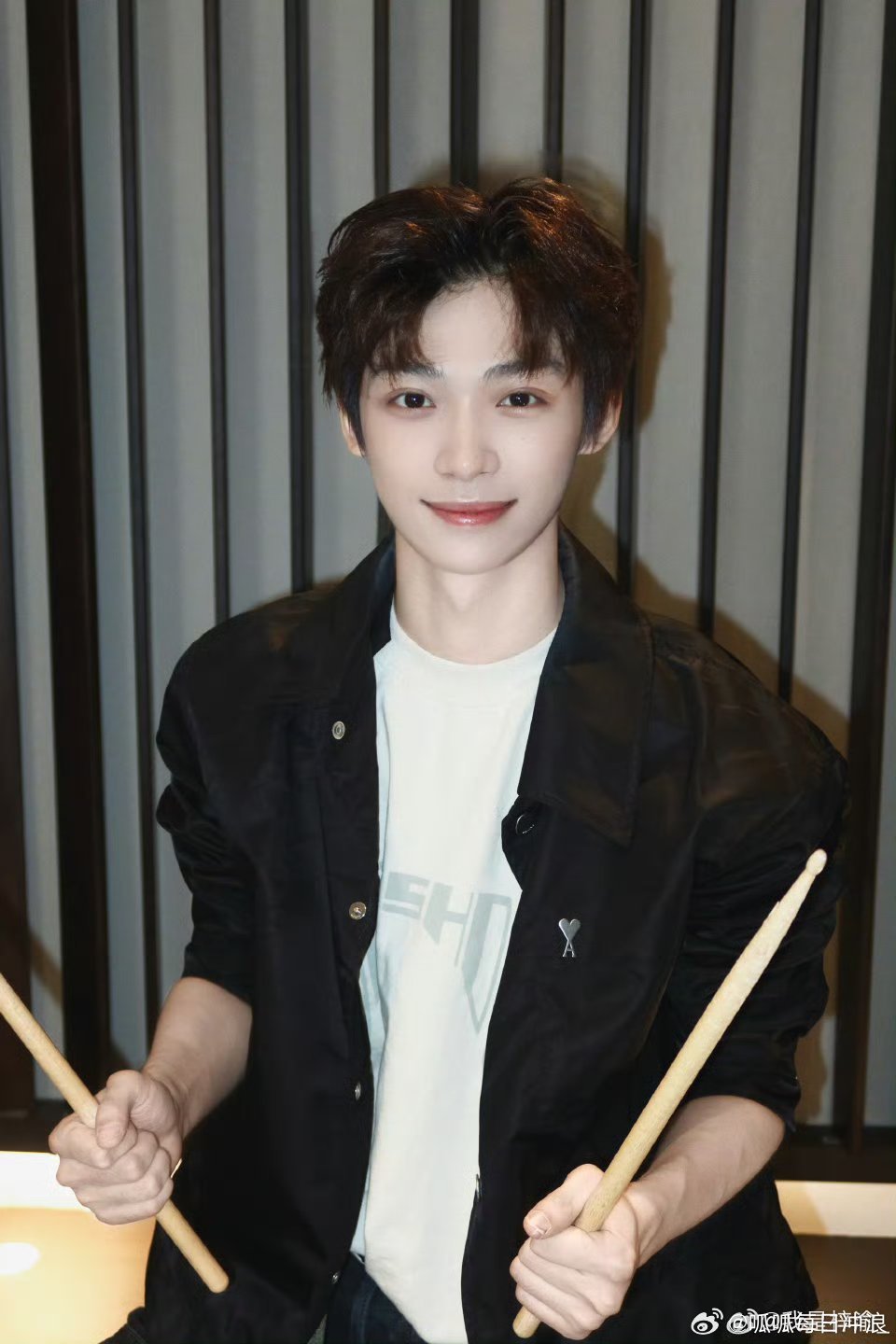 梓渝全平台维权，告了不少，支持维权。 