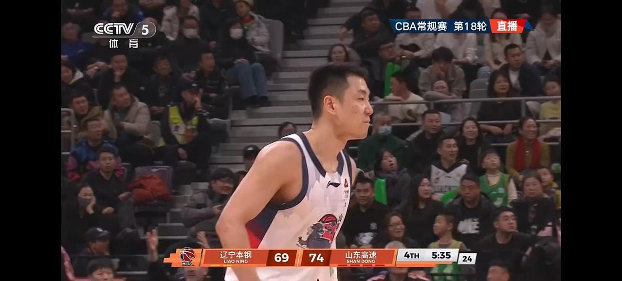 高诗岩双喜临门，昨天刚过完生日，今晚又带队84:79战胜辽宁，送给辽宁三连败。