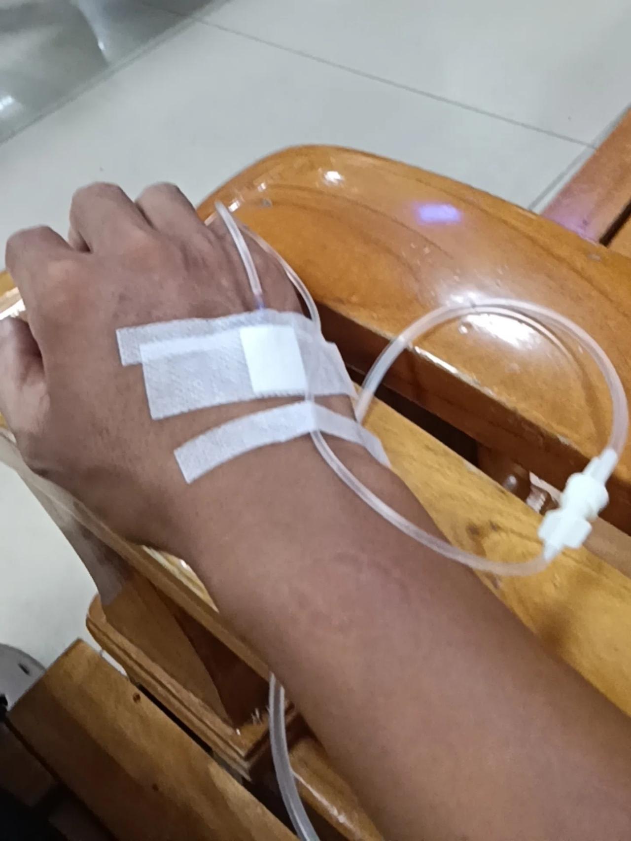 刚步入37岁没几天，就迎来了人生第一次剧痛，真得扛不住那种。
特别感谢发明双氯芬