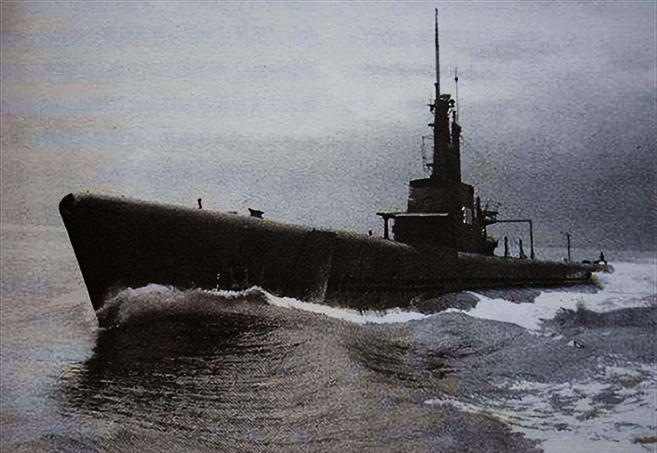 1944年，美国“射水鱼”号潜艇在东京湾以南海域待命，却突发雷达故障，艇长恩赖特
